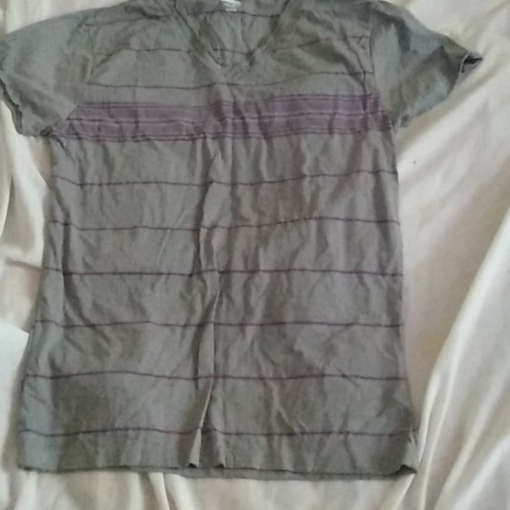 Short sleeves shirt